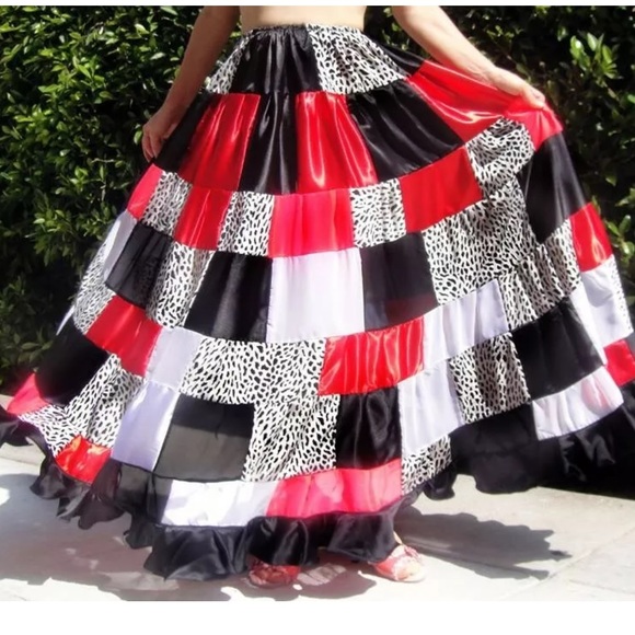 Patchwork Boho Skirt with ruffle. Handwork. Size M - Picture 2 of 3